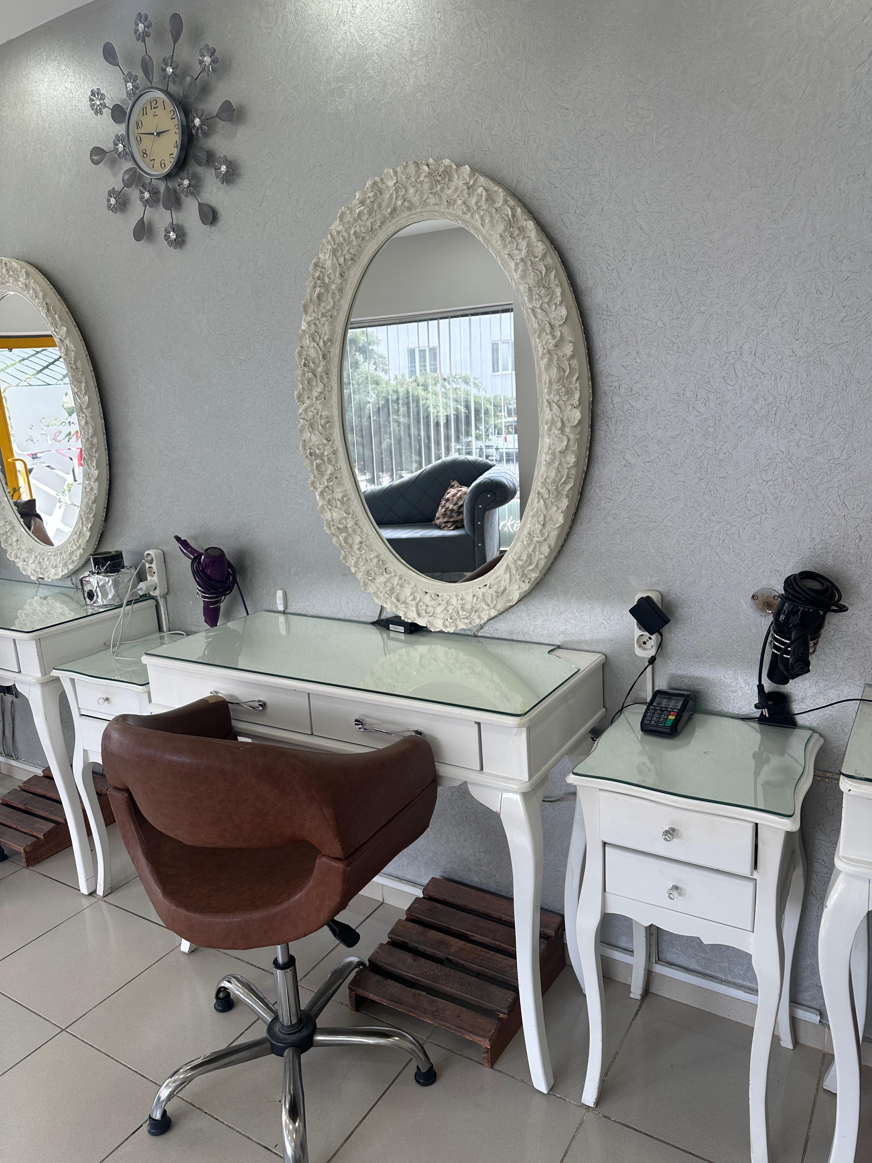 SALONUMUZDAN KARELER